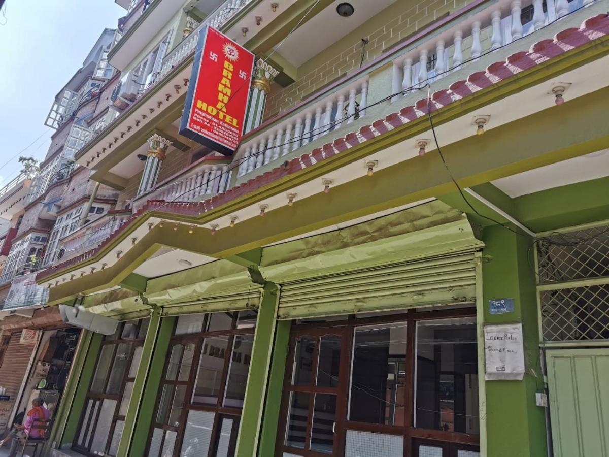 Om Bramha Hotel Катманду Екстер'єр фото